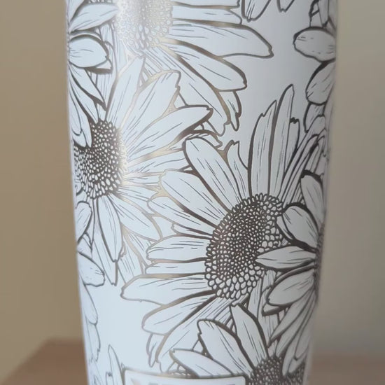 "Daisy Dreamin'" 360° Laser Engraved Tumbler - Floral Gift for Flower Lovers & Gardeners - Authentic YETI